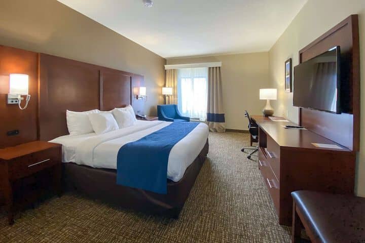 Room 10 of 44